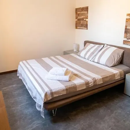 A Casa Di *